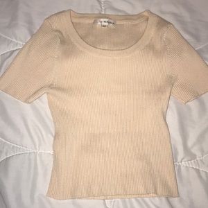Baige stretchy crop shirt